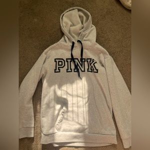 Super comfy hoodie worn once in great condition!